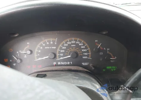 2003 Ford Expedition Xlt z USA, uszkodzony, nr VIN 1FMRU15W23LB05474